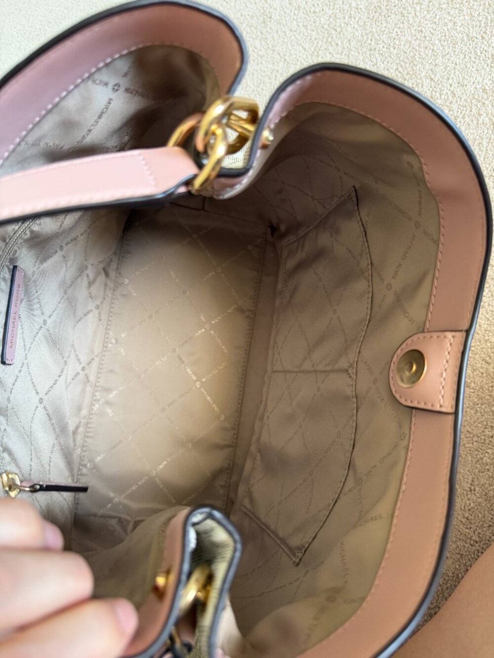 Michael Kors Signature Large Tote Bag Pink & Vanilla - Picture 7 of 15